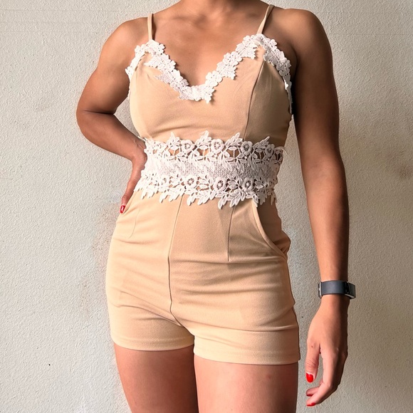 Romper - Picture 2 of 8